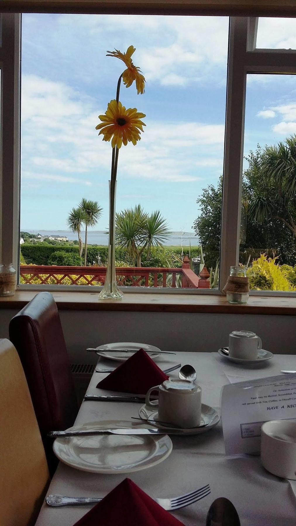 The Strand Hotel Ballyliffin Esterno foto